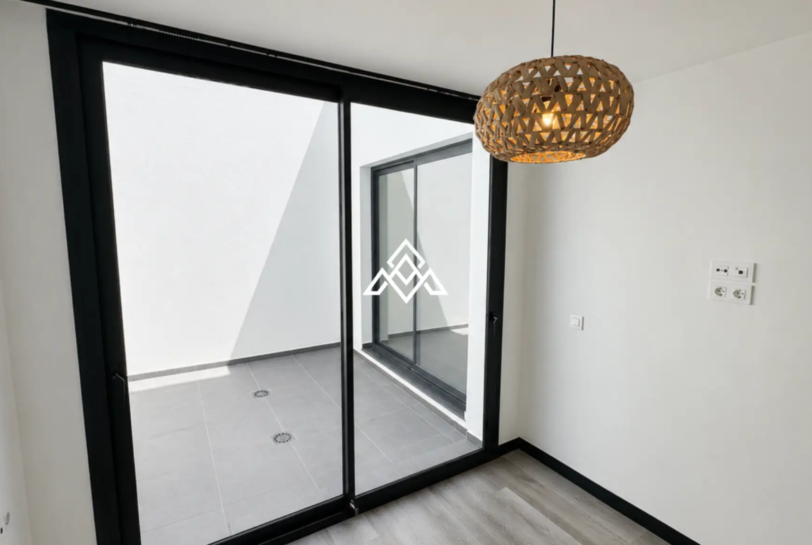 Hacienda el Sueño Apartment with private garden terrace and pool views in Mijas