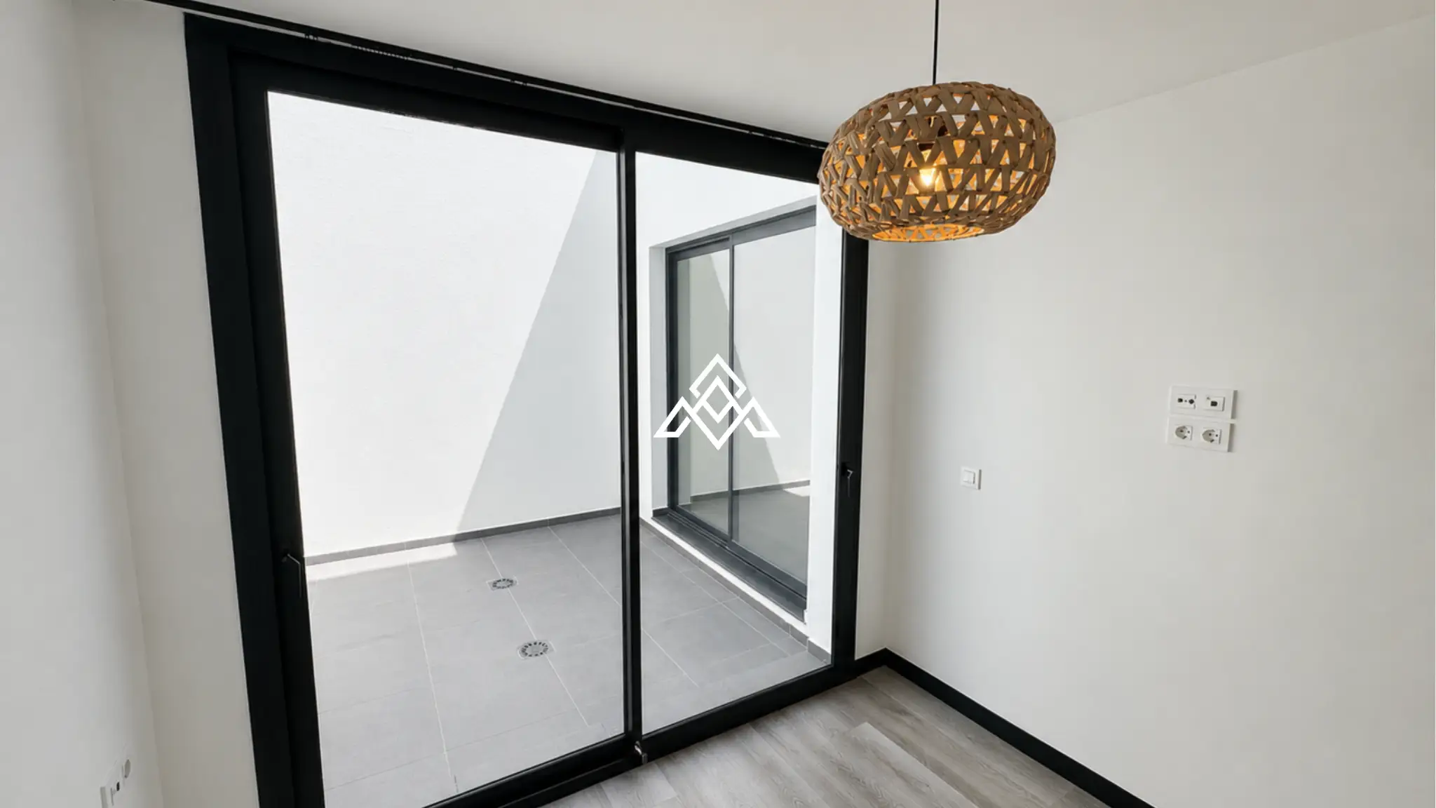 Hacienda el Sueño Apartment with private garden terrace and pool views in Mijas