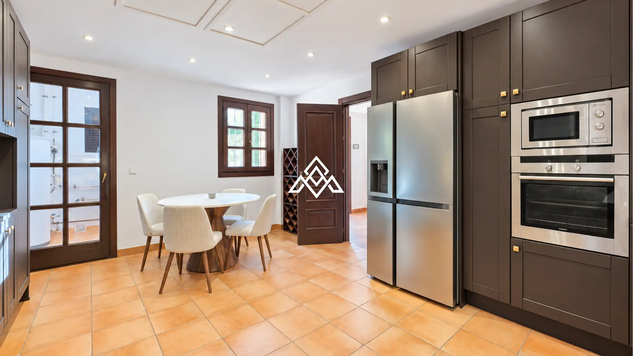 Sotogrande Golf Villa – Renovated Andalusian Luxury on the Golf Frontline