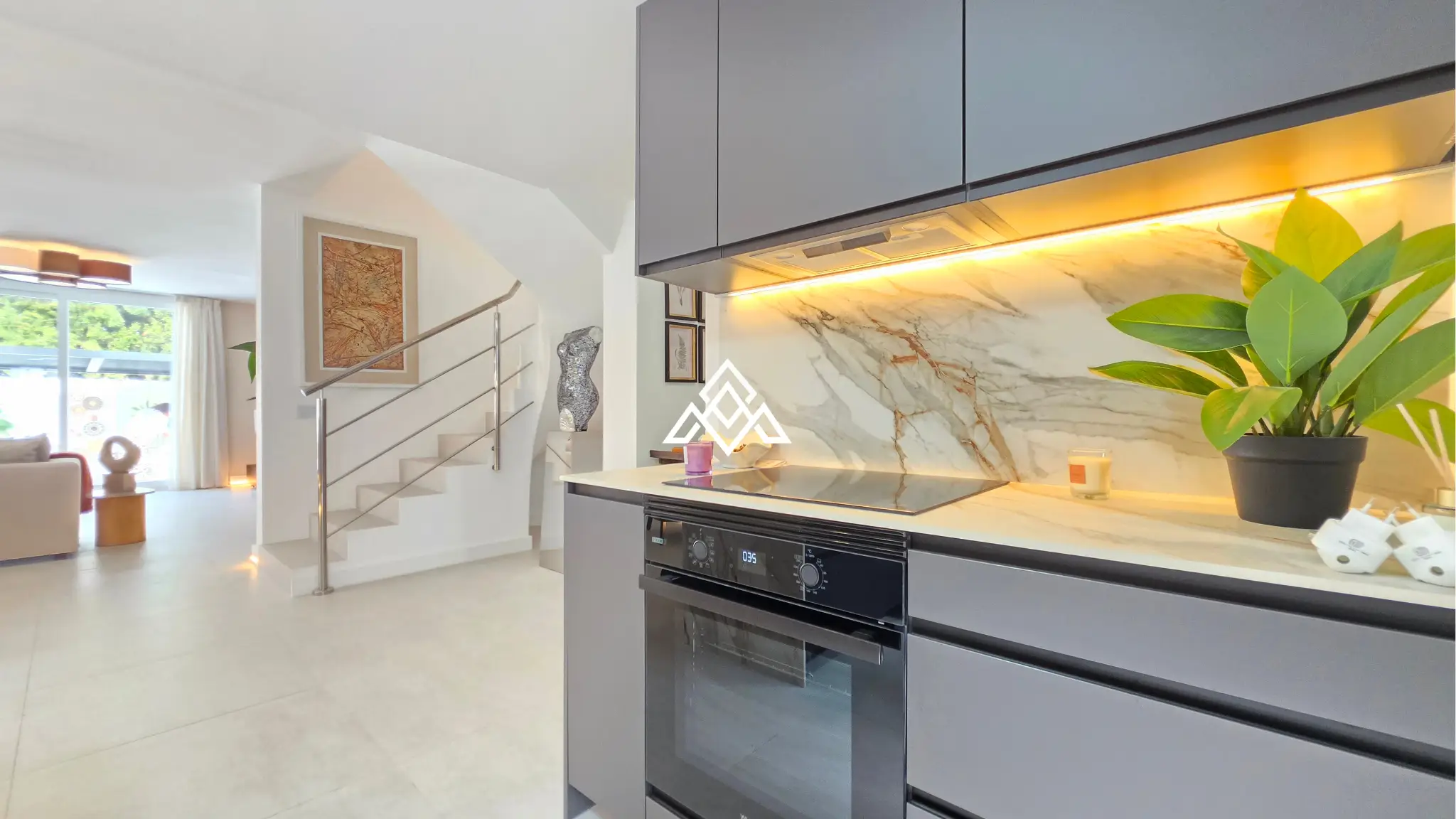 MPA-0122 Discover this brand-new renovated villa in Riviera del Sol, Mijas Costa, with panoramic sea views, 3 bedrooms, 3 bathrooms and spacious terraces.