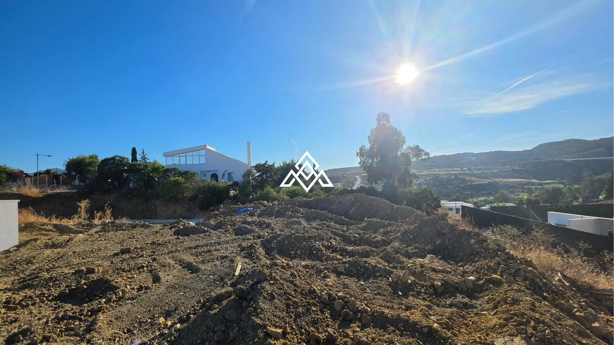 MPA-0130 Valle Romano plot in Estepona with preliminary villa project and golf views