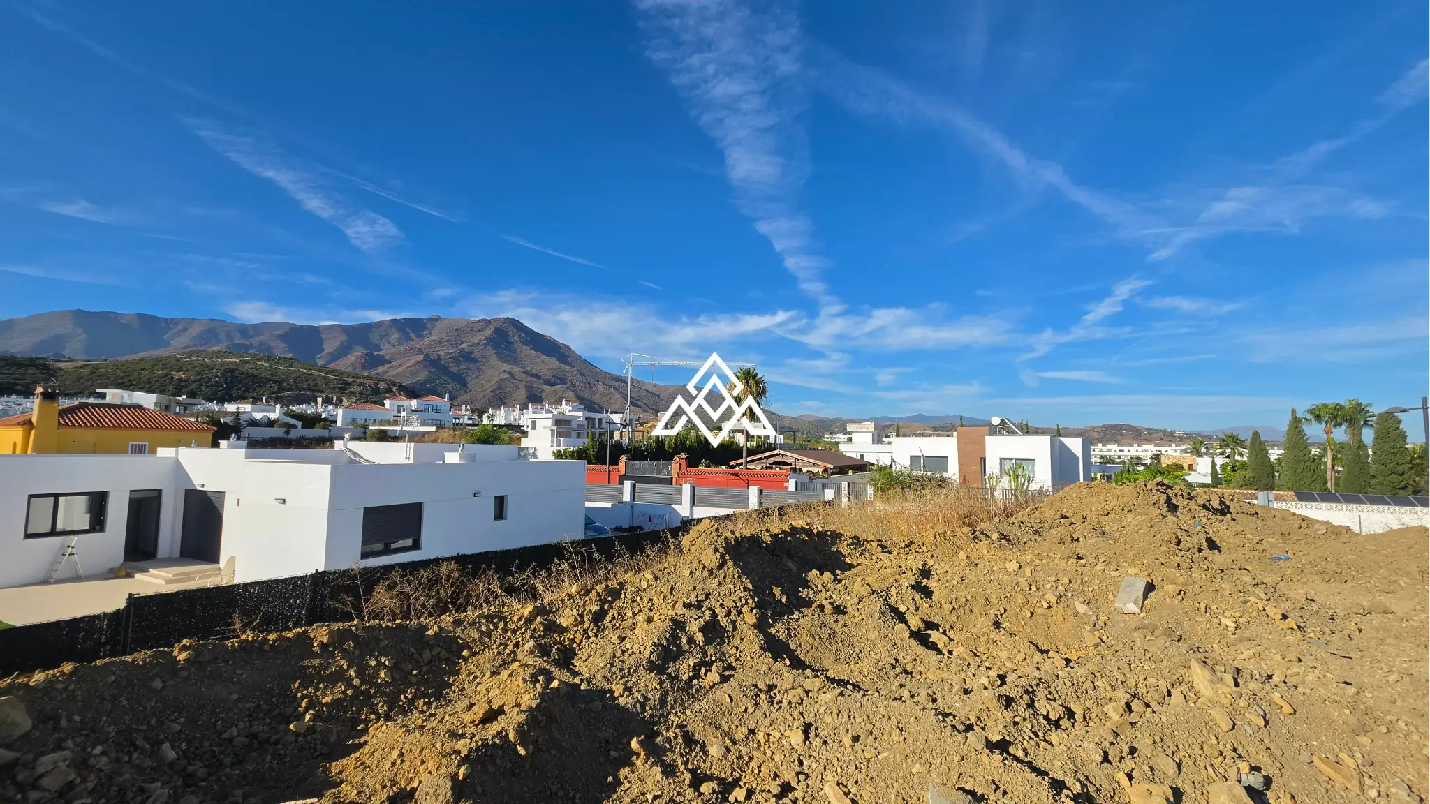 MPA-0130 Valle Romano plot in Estepona with preliminary villa project and golf views